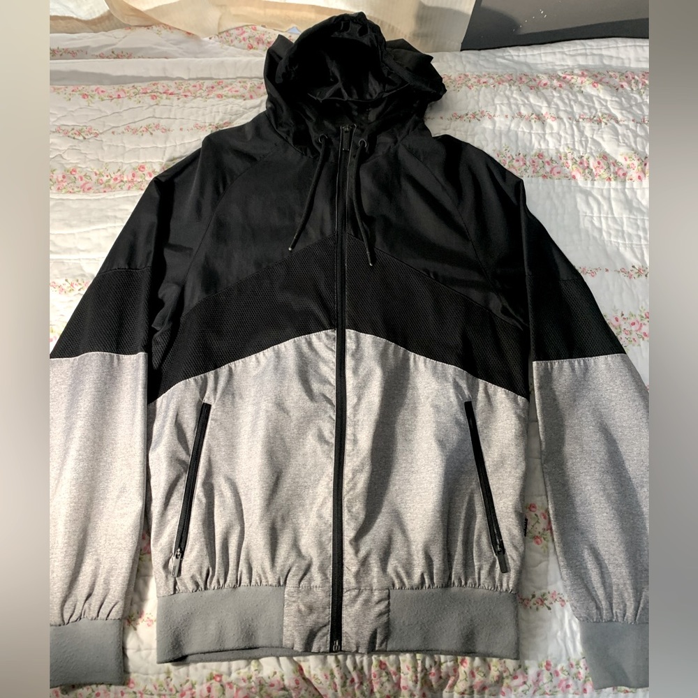CSG Windbreaker Jacker - Size Small